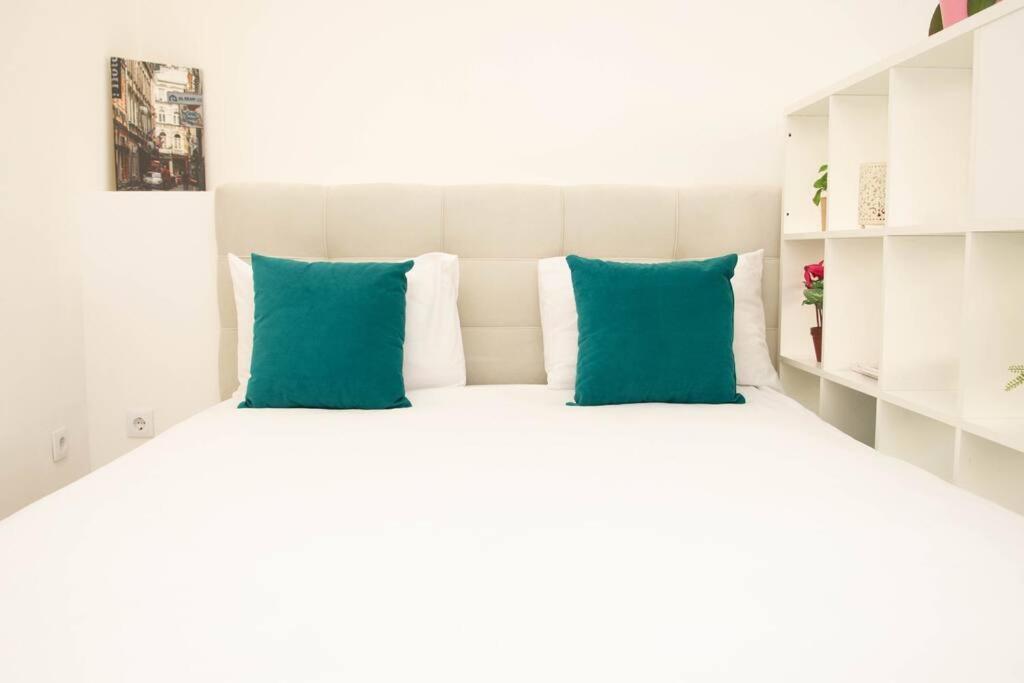 Cute And Sunny Studio - Central Location سراييفو المظهر الخارجي الصورة