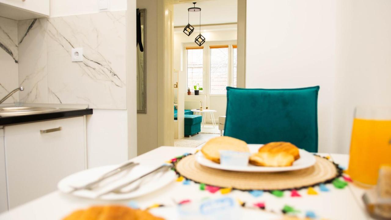 Cute And Sunny Studio - Central Location سراييفو المظهر الخارجي الصورة